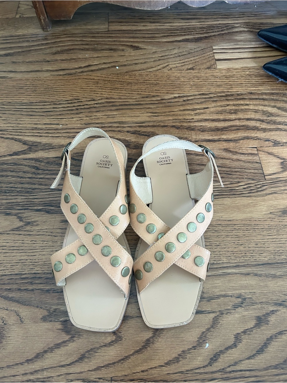 Oasis Society Beige Crisscross Stud Sandals